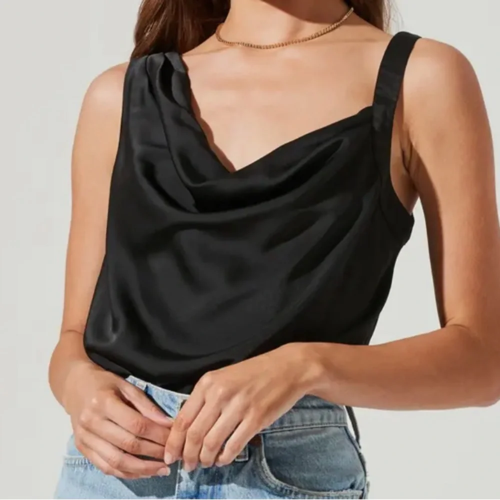 ASTR The Label Small  Black Asymmetric Sleeveless Bodysuit EUC AT16767